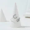 Ring som kan endre størrelse - A-Z alfabetbokstaver med rhinestones