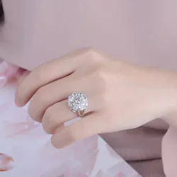 Elegant sølvring - krystalblomst