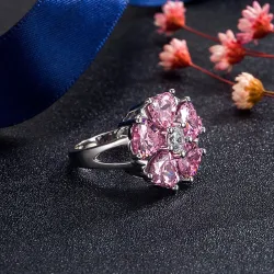 Elegant sølvring - med rosa krystallblomst
