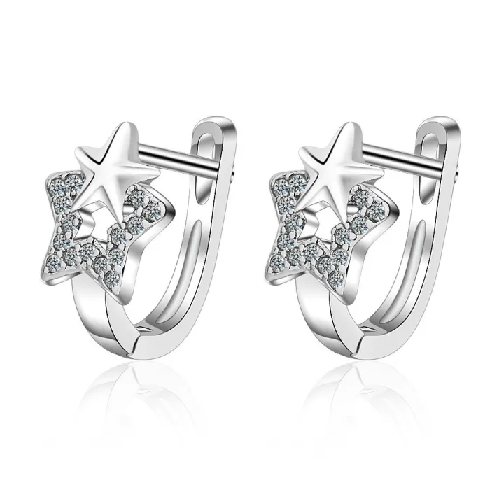 Boucles d'oreilles en argent avec une double étoile / cristaux