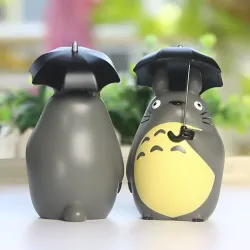 Mini Totoro -lelu - hahmo sateenvarjolla