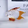 Figurina di pesce rosso in cristallo colorato