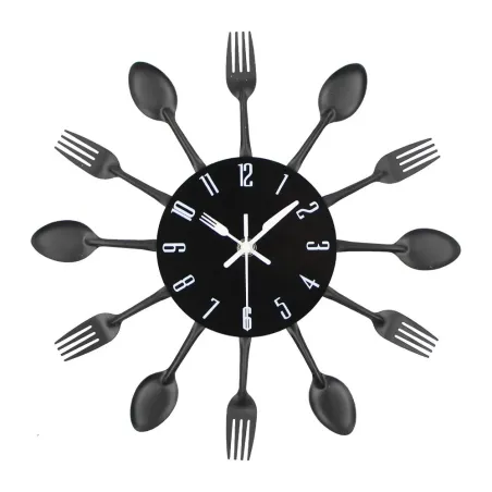 RelojesReloj de pared moderno - con cubiertos de cocina.
