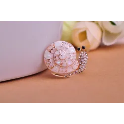 Broche escargot à la mode