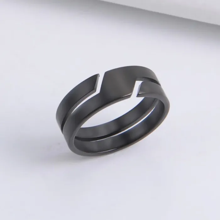 Ring i rustfritt stål for menn og kvinner - trendy design