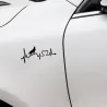 Loup hurlant / battement de cœur - autocollant en vinyle pour voiture