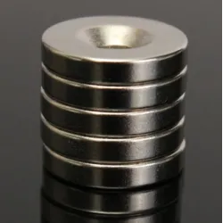 N52 neodymium magneetti - vahva pyöreä sormus 4mm reikä - 15 * 3mm - 5 kappaletta