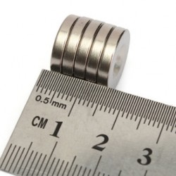 Magnes neodymowy N52 - mocny okrągły pierścień z otworem 4mm - 15 * 3mm - 5 sztukN52