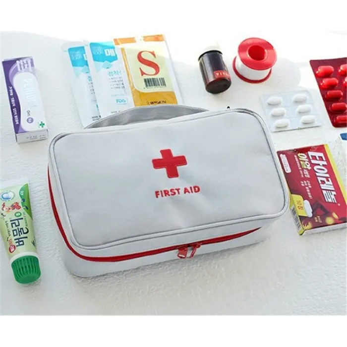 Outdoor First Aid Emergency Medical Kit (käytetty)