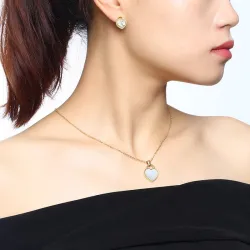 Collana a forma di cuore e orecchini Set di gioielli