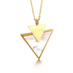 Lähellä hotellia Love & Triangle Stylish Jewelry Set