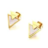 Lähellä hotellia Love & Triangle Stylish Jewelry Set