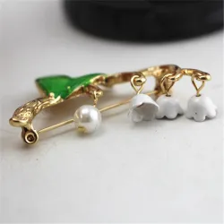 Lily of the Valley & Pearl - brosch