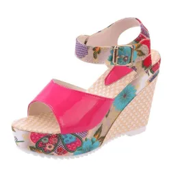 Fiore modello cuneo tallone sandali