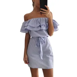 Des épaules bandoulière rayée mini robe