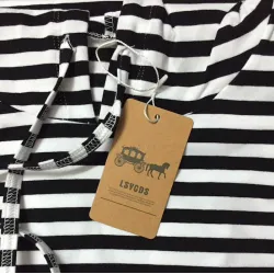 Gestreiftes Kapuzenkleid mit Taschen