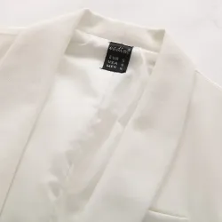 Elegantti hihaton takki