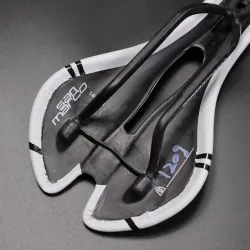 Selle de siège en fibre de carbone