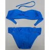 Metallinen sormus työntää bikinit