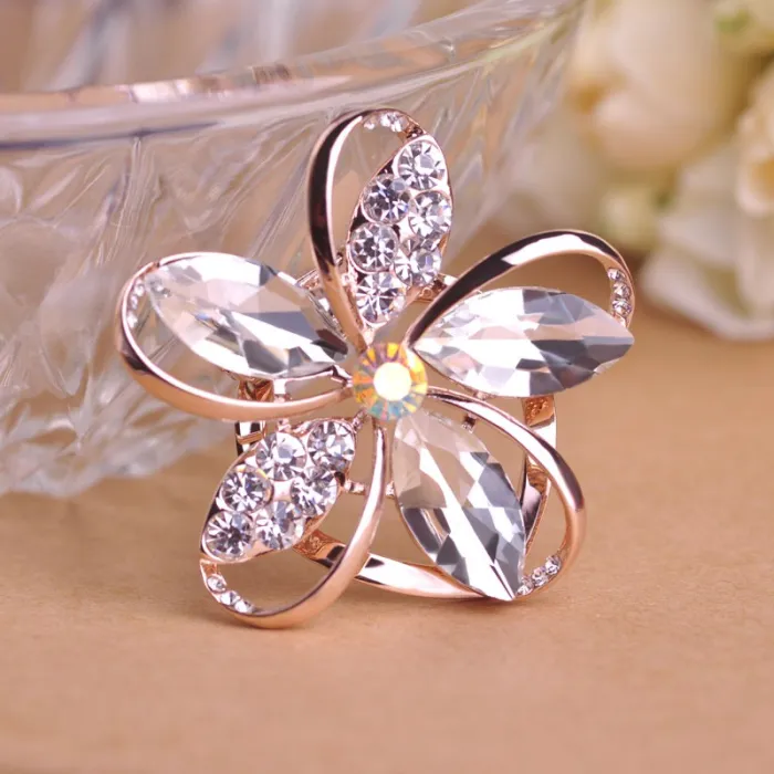 broche de flor de cristal