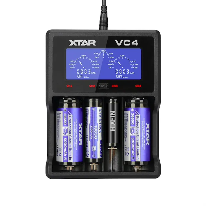 XTAR VC4 -akkulaturi 20700 18650 21700 14650 17335 17670 18490 10440 14500 16340 17500 18350 18700 22650 25500 32650