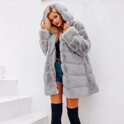 ChaquetasElegante chaqueta con capucha larga - abrigo de piel - más tamaño