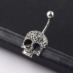 Skull - vatsapainike - lävistys