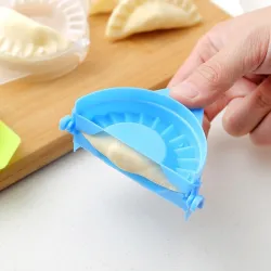 Plast dumplings maker