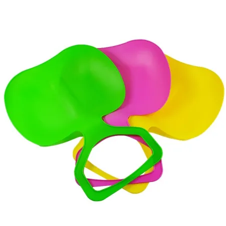 Sand - herbe - neige - luge en plastique