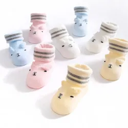 Dessin de caricature - chaussettes de bébé