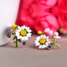 Små chrysanthemum stud örhängen