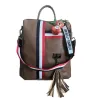 Moda mochila retro e bolsa com borlas