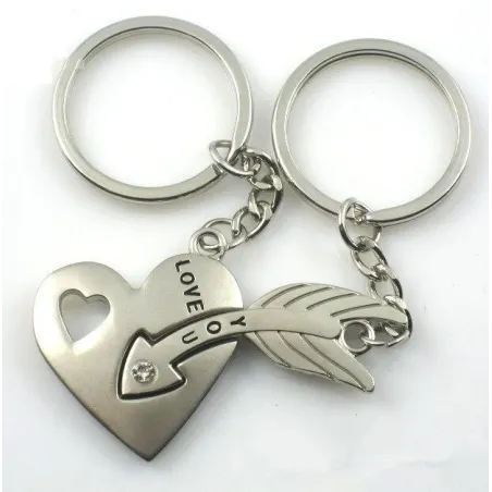 Heart & arrow - silver keychain with crystal