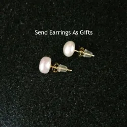 Elegant gold necklace with pearl & earrings
