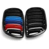 RejillasParrilla de parachoques frontal - 2 líneas de laminado M de color 3 colores para BMW 3 serie E46 4 puertas 2 piezas