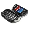 RejillasParrilla de parachoques frontal - 2 líneas de laminado M de color 3 colores para BMW 3 serie E46 4 puertas 2 piezas