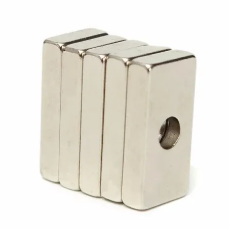 N35 stark neodymiumkuboid magnet 20 * 10 * 4mm med 4mm hål 5 st