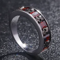 Crystal punainen retro gothic sormus kallot - unisex