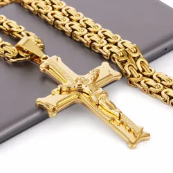 Collana in acciaio con croce