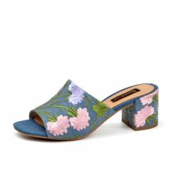 Summer flip flops with floral print - sandals