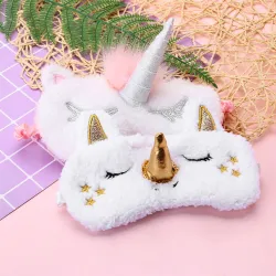 Naamio unicornin kanssa
