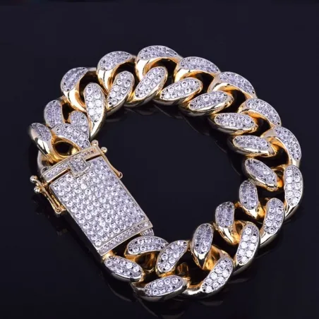 Luxury bracelet with zircons