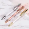 Stylo à bille avec des cristaux de diamant