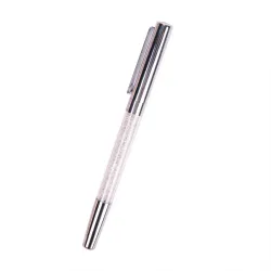 Stylo à bille avec des cristaux de diamant