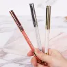Stylo à bille avec des cristaux de diamant