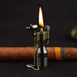 Retro mini metal lighter med keychain - refillable