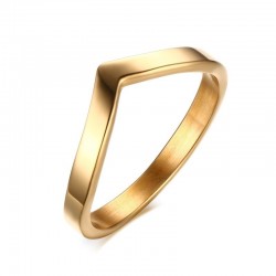 Elegant V shape gold ring