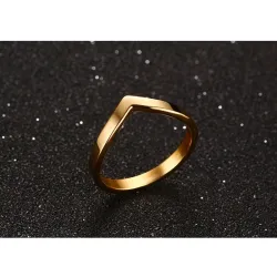 AnillosAnillo de oro de forma V elegante