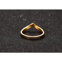 AnillosAnillo de oro de forma V elegante
