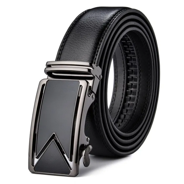 Genuine leather belt with automatic buckle